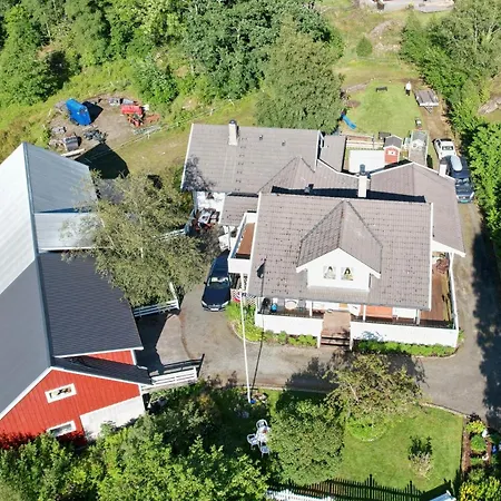 Bjorkely Gard * Rasvag